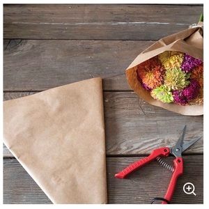 Bouquet Sleeves, Kraft Paper Size XS, approximately 10” x 10” x 3 “